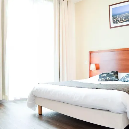 Appart hôtel Residhotel Grenette 3*
