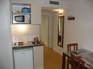 ريسايدهوتيل غرونيت شقة فندقية 3*